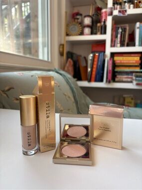 Stila Champagne Veil Bundle - Liqua-Play + Kitten Eye Shadow